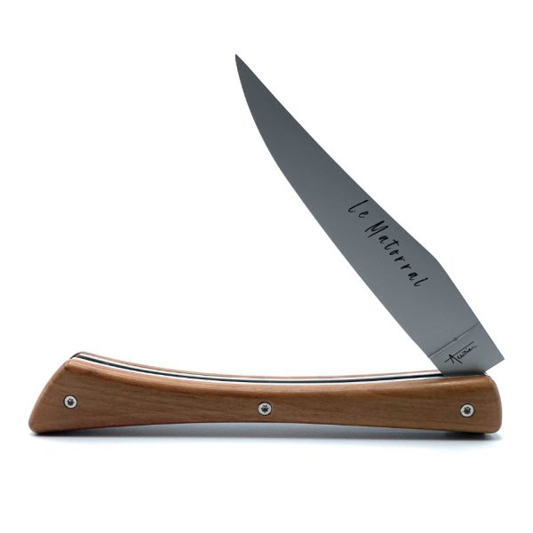 Arbutus folding knife